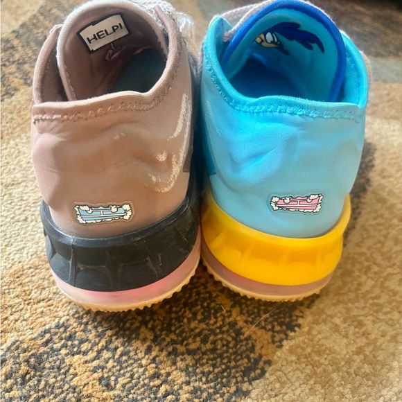 tune squad lebron 18 Kids Shoes - Blue and Gray - Picture 4 of 6